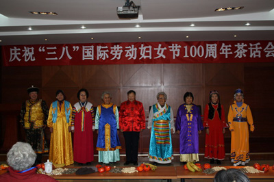 民族服装秀