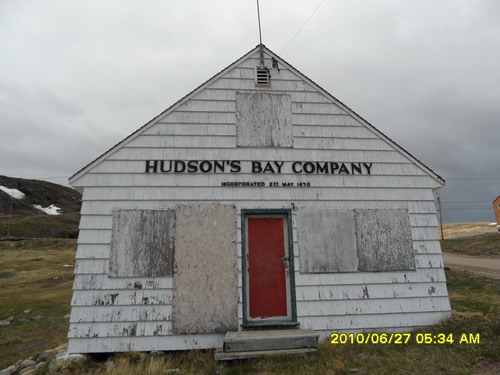 哈得森湾公司定居点，建于1867年5月,摄于2010年6月27日，Iqaluit