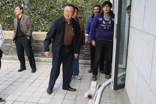 党委书记张昌东同志亲自指挥并参加消防演练