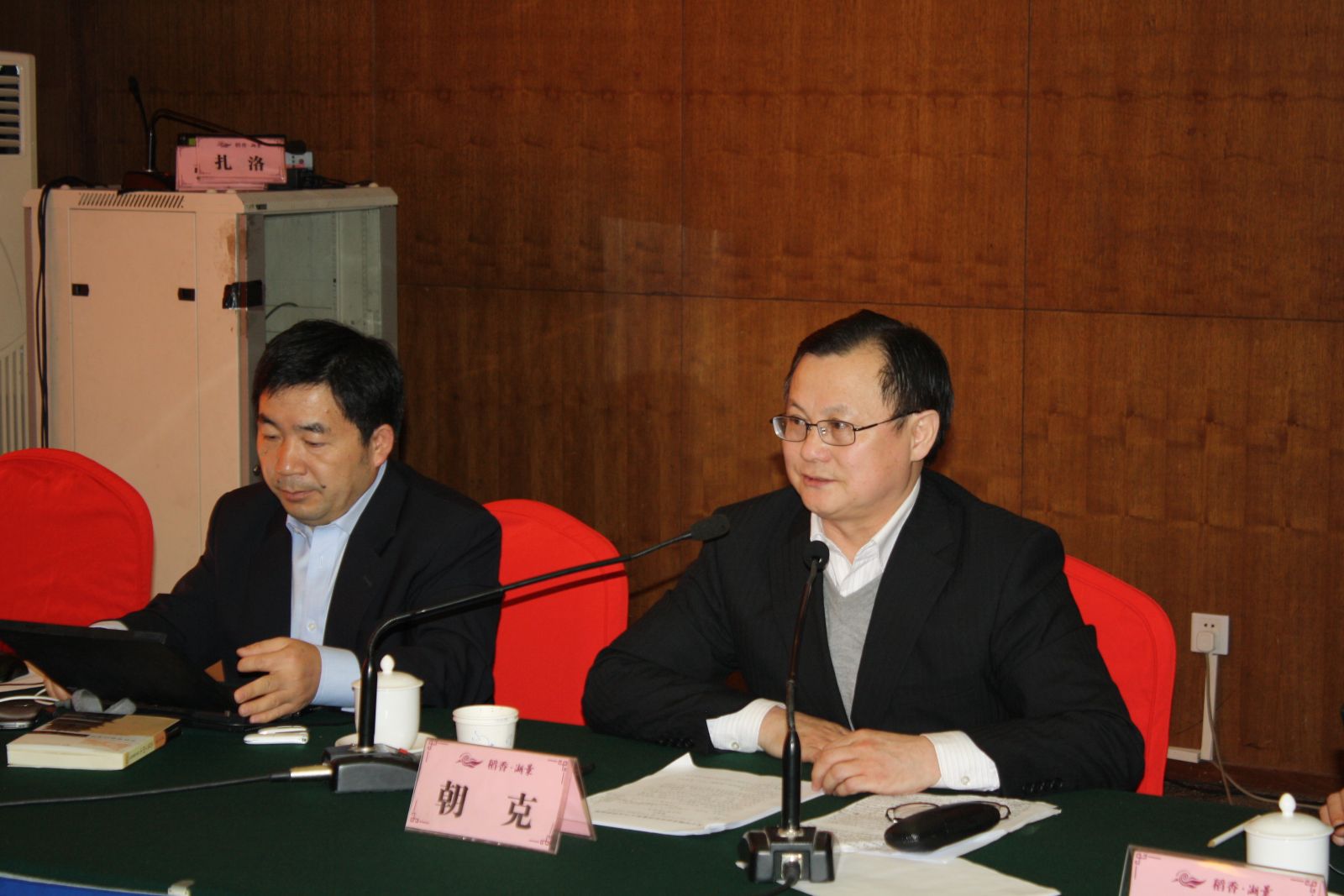 科研局副局长朝克解答科研管理体制改革的相关问题