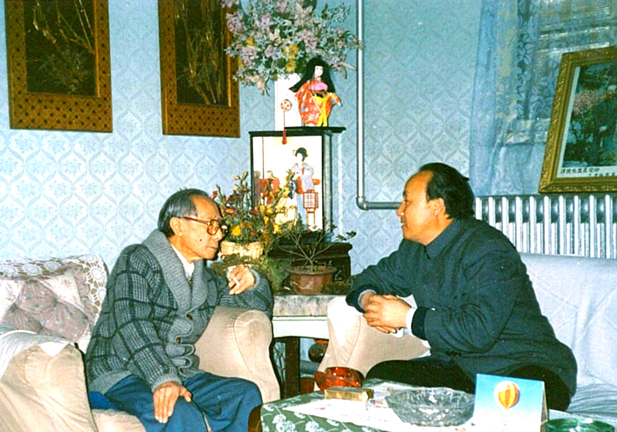 三十年前，滕绍箴先生拜会溥杰先生