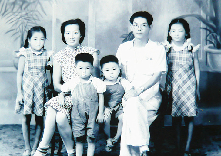 张震泽先生全家福（1954）