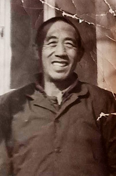 1985年 舅舅留影于固安 时年55岁 (邸永君拍摄并冲扩)